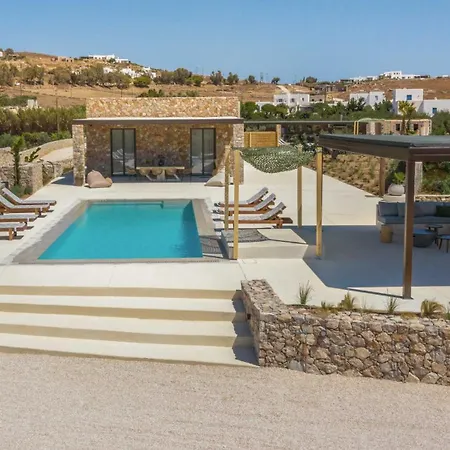 Nuovo Paros-property Of 2 Sustainable Luxury Hriszí Aktí