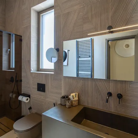 Nuovo Paros-property Of 2 Sustainable Luxury Hriszí Aktí